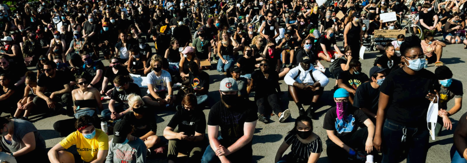 Violência na linguagem: a força bruta dos protestos